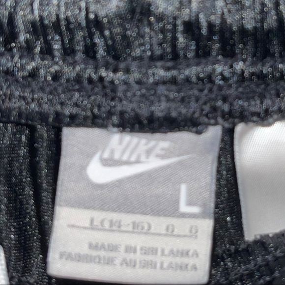 Nike Man Short Size L - Picture 3 of 3